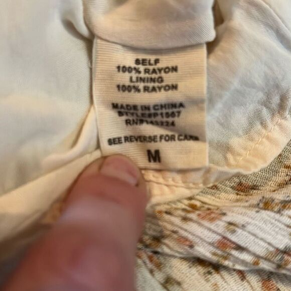 Illa Illa Floral Romper - Picture 7 of 11